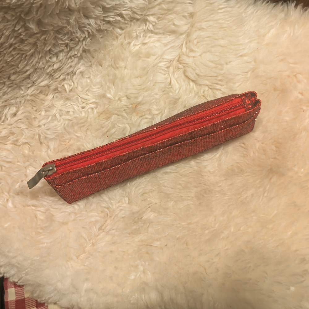 YBF Glittery Red Zip Pouch Art Pencils / MakeUp Bag / Stationery Supplies - NWOT - Picture 6 of 14